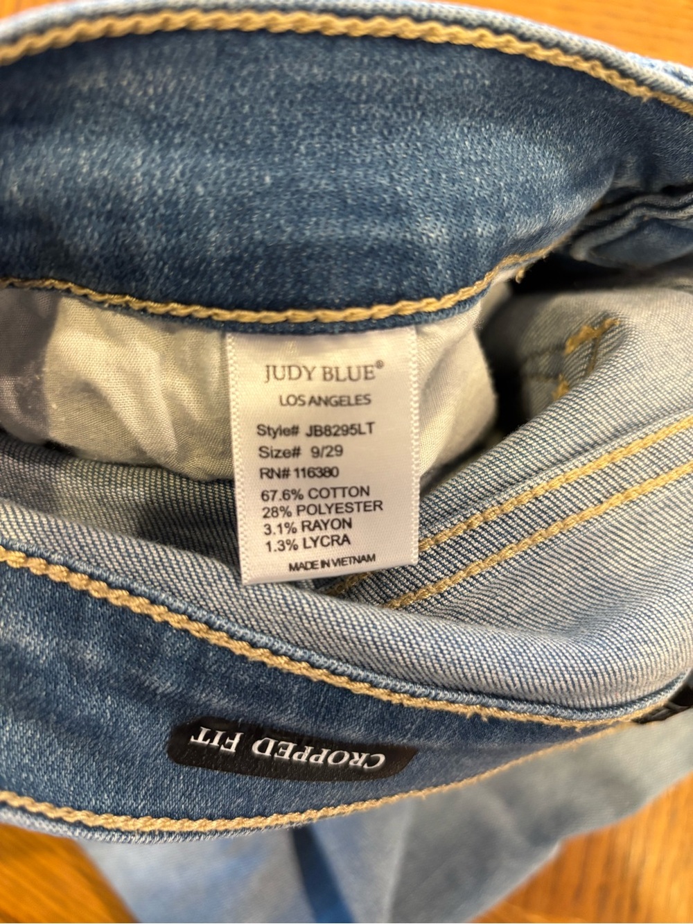 Judy Blue Light Blue Cropped Fit Jeans